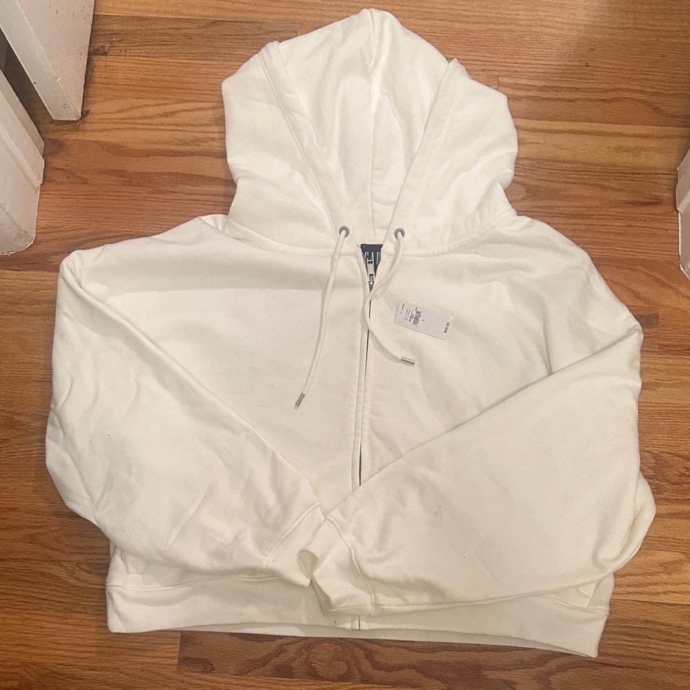 NWT GAP L  Cropped White Zip-Up Hoodie with Hood and Drawstrings